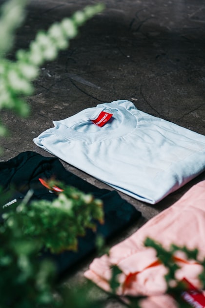 How to Style Graphic Tees